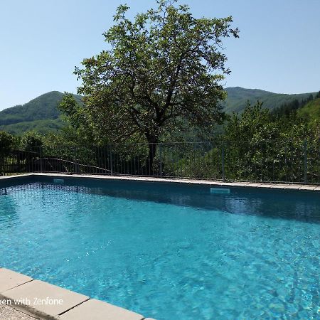 Piazza al Serchio Agriturismo Ristoro Del Cavaliereヴィラ エクステリア 写真