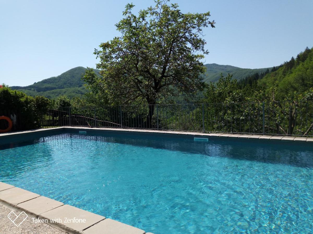 Piazza al Serchio Agriturismo Ristoro Del Cavaliereヴィラ エクステリア 写真