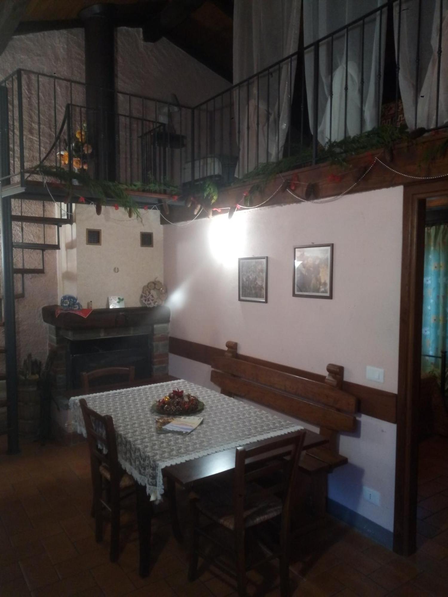 Piazza al Serchio Agriturismo Ristoro Del Cavaliereヴィラ 部屋 写真