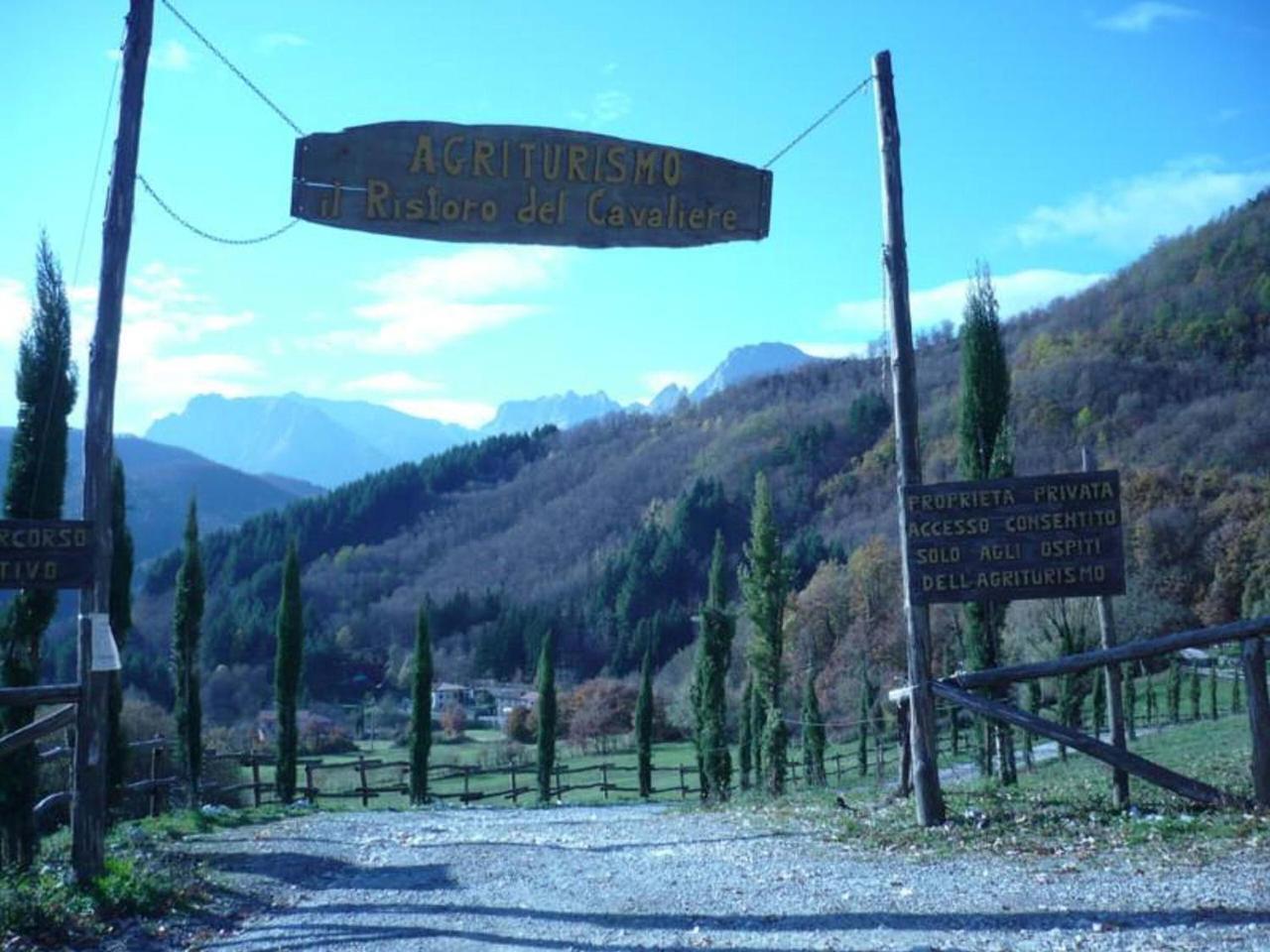 Piazza al Serchio Agriturismo Ristoro Del Cavaliereヴィラ エクステリア 写真